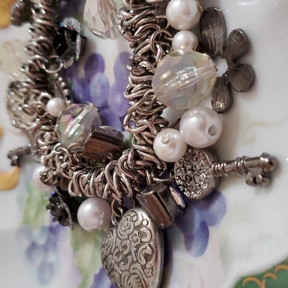 Silvertone stretch bracelet charms crystals beads dangles hearts keys  findings - Picture 2 of 7